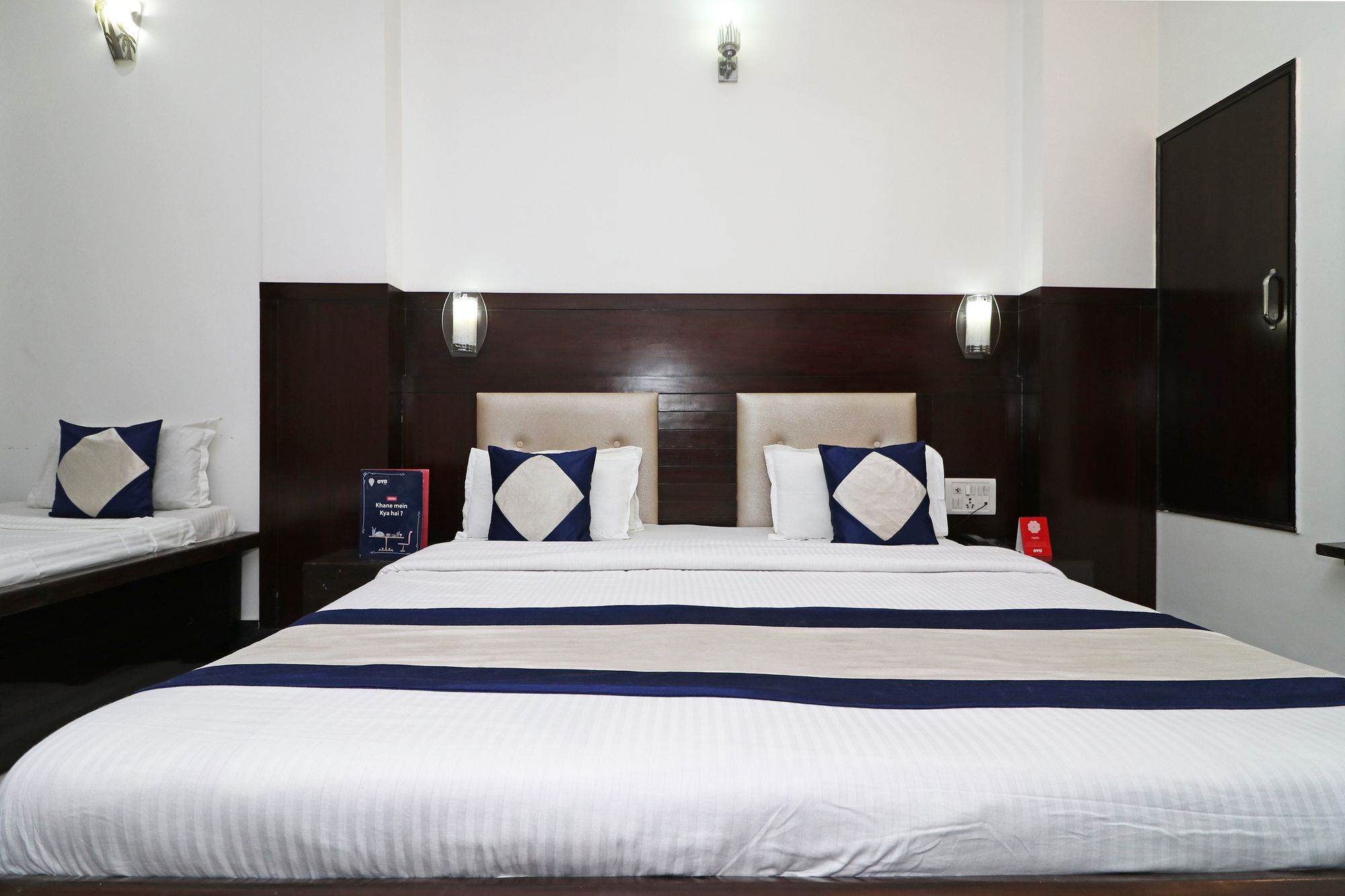 Oyo 9974 Hotel Taj Prince Agra  Buitenkant foto